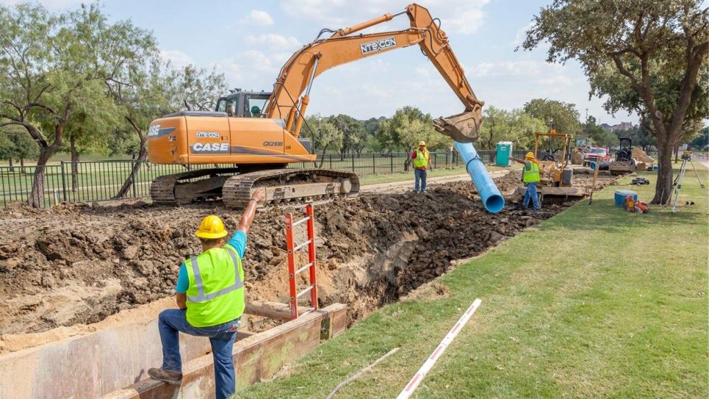 Rochelle Boulevard water pipeline installation