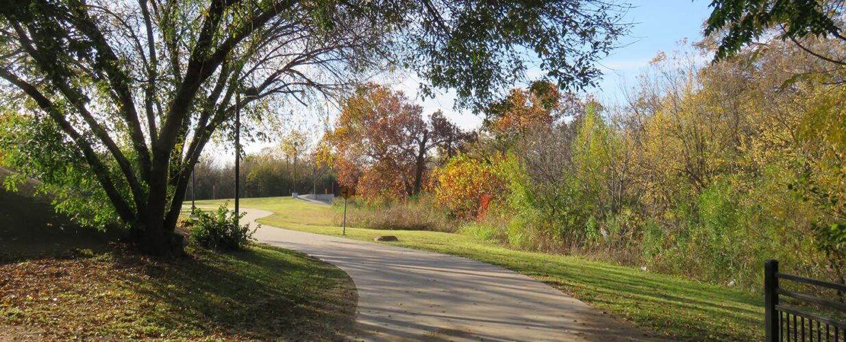 Killeen Parks trail by the trees