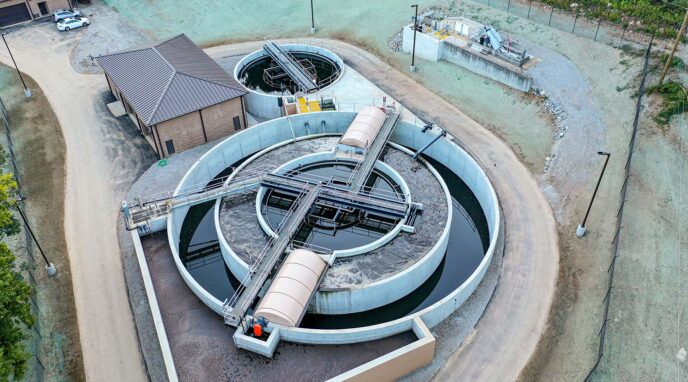 Bull Shoals wastewater treatment clarifier
