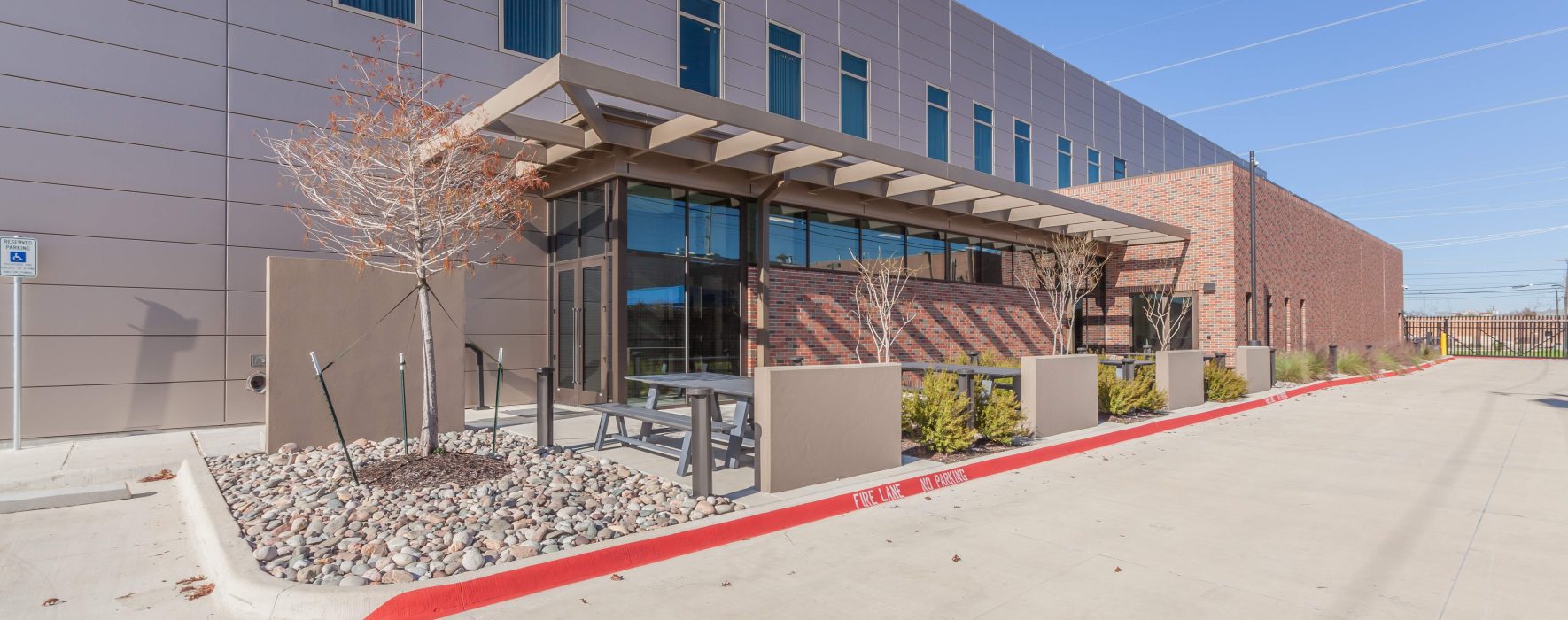 DWU Flood Control Operations Center patio exterior