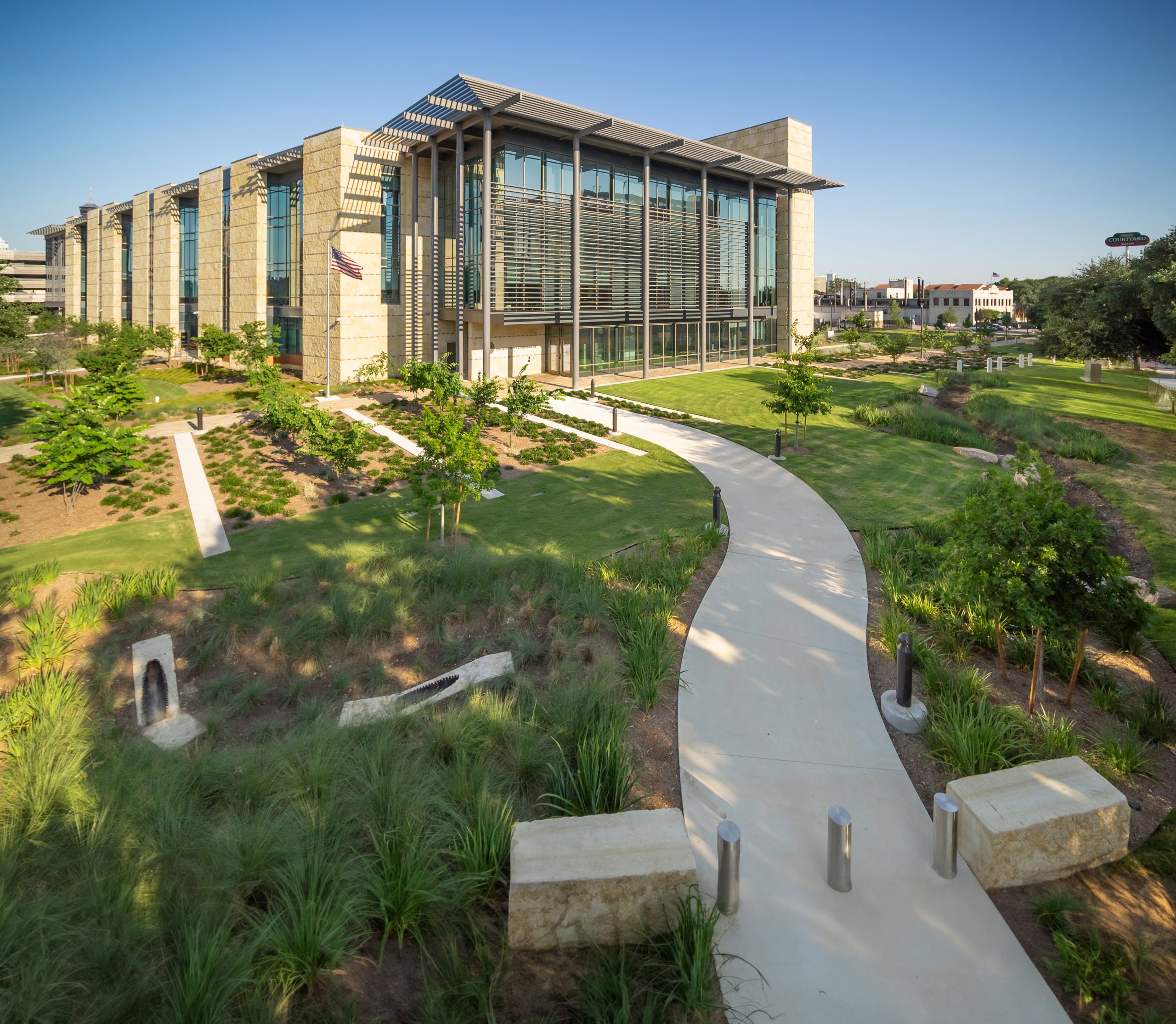 U.S. Courthouse in San Antotion, TX, walkway and aerial view